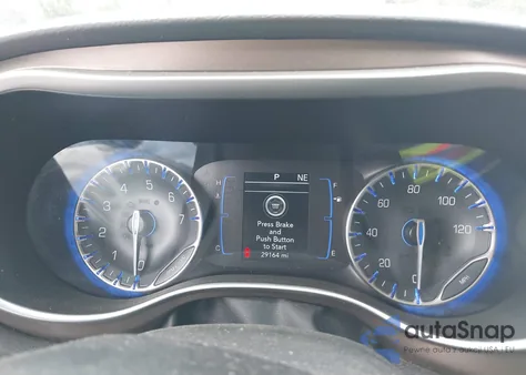 2020 Chrysler Voyager Lx z USA, uszkodzony, nr VIN 2C4RC1CG8LR121950